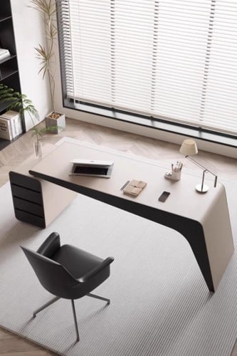 مكتب إيطالي بسيط وأنيق