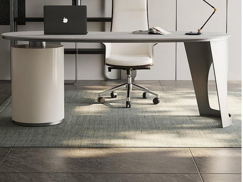 مكتب فاخر بتشطيب تايتانيوم راقٍ وأنيق