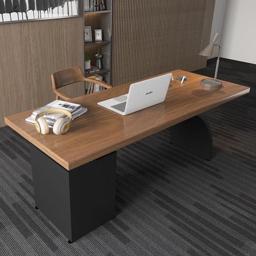 مكتب اقتصادي فاخر