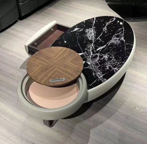 طاولة بتصميم عصري