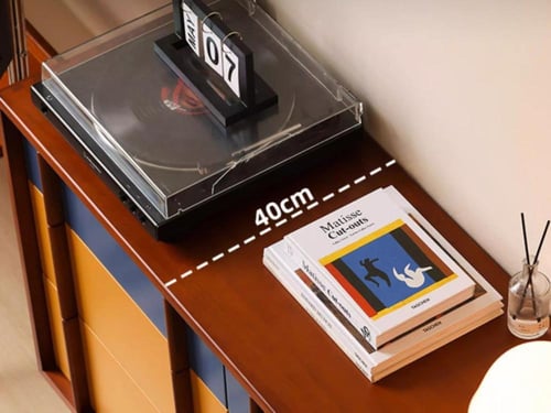 خزانة أدراج بتصميم باوهاوس قديم وعتيق