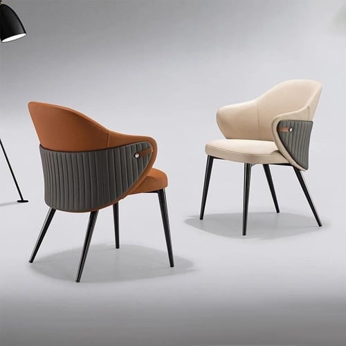 كرسي جلد انيق