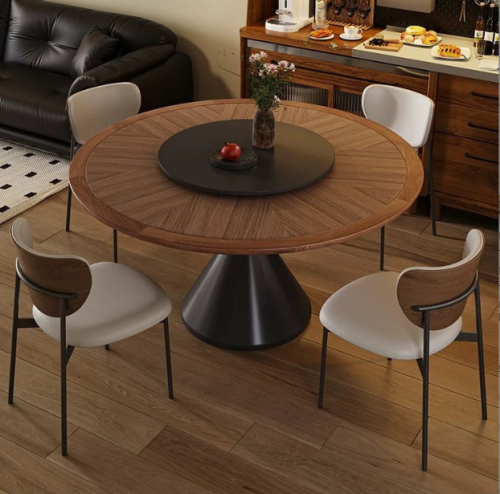 طاولة طعام بتصميم راقي