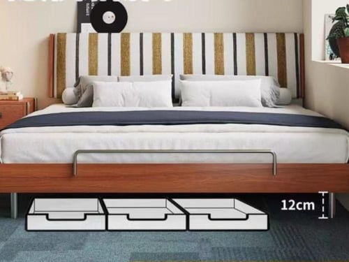 سرير خشبي صلب بطراز عتيق (فرنسي)