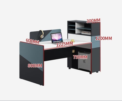 مكتب موظفين مع وحدات تخزين مدمجة