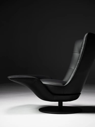 كرسي فاخر دوّار 360° – جلد فاخر