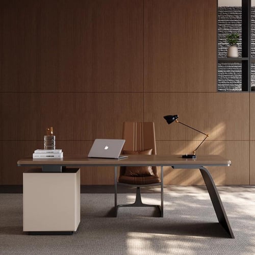 مكتب على طراز كريمي أنيق