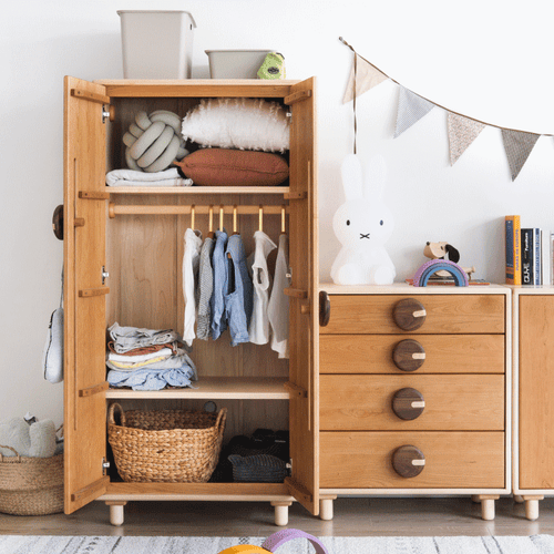 خزانة أدراج خشبية صلبة