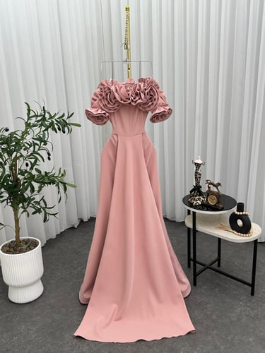 فستان نارين