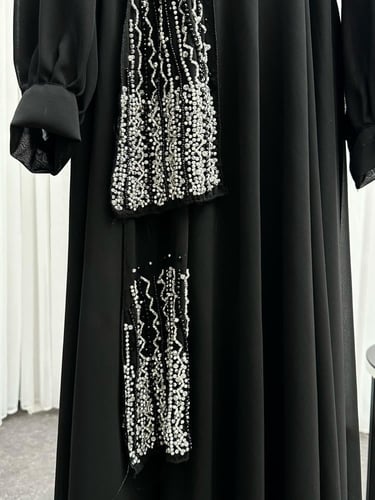 منى. الخامه شيفون شك يدوي بلور على خرز