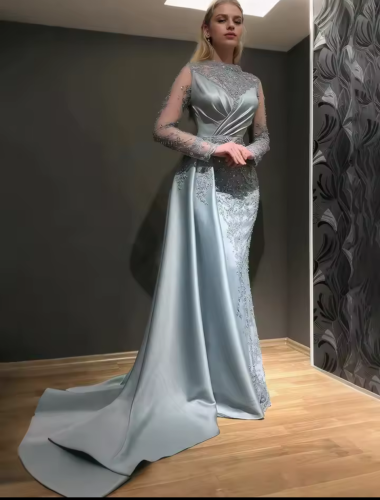 فستان سهرة رسمي لون فضي