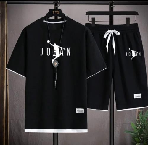 طقم تيشيرت شورت رجالي