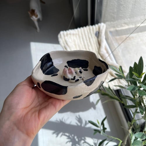 وعاء البقره للإكسسوارات -وعاء شرب للقطط