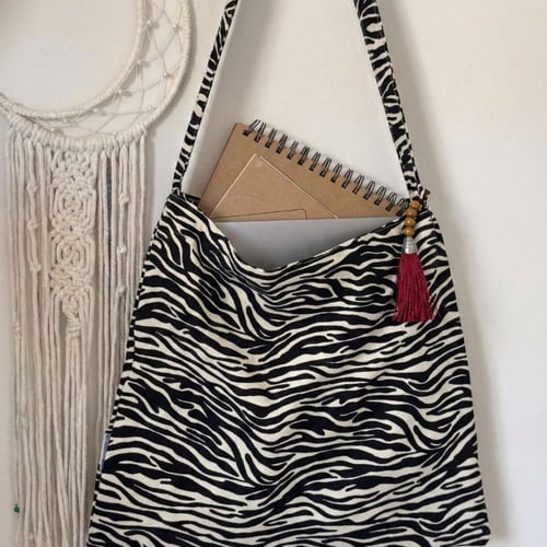 TOTE BAG الزيبرا