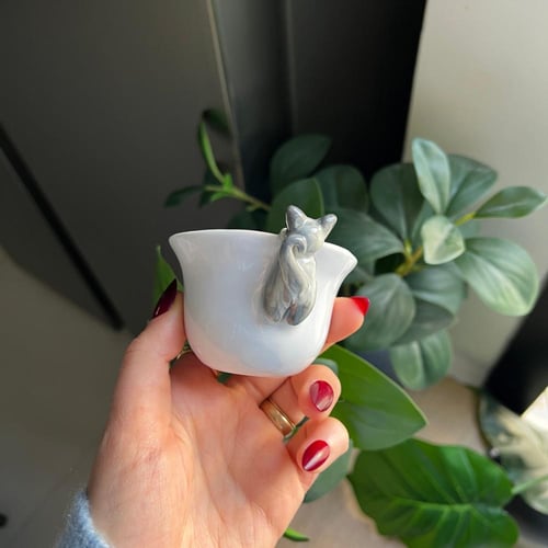 كوب قهوة سعودية -اسبريسو - او حامل للوسك يصمَّم حس...