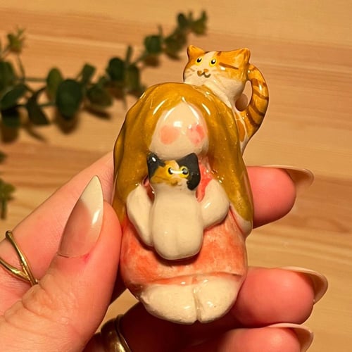 تخصيص مجسم وتعليقة انا وانت