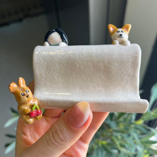 تخصيص ستاند جوال يمكن اضافة 3 شخصيات