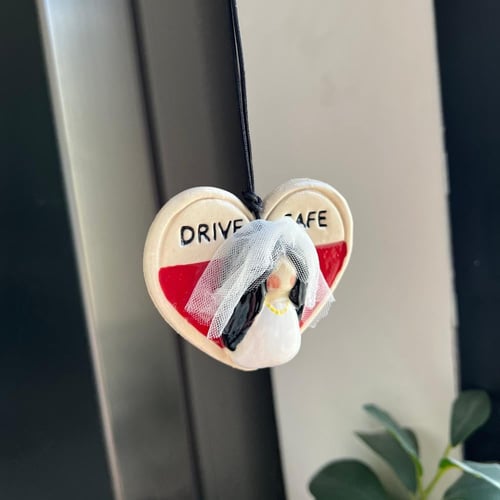 تعليقة عروسة البيت