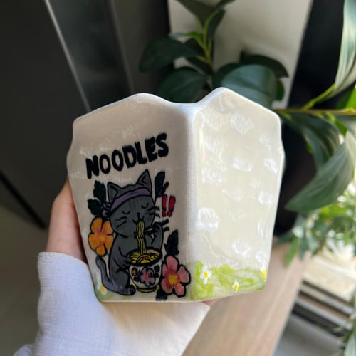 بوكس النودلز يصمَّم حسب رغبتك