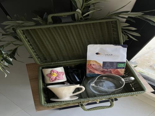 حقيبة العزبة -كبير