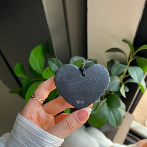 تعليقة سيارة ( انا نجم ) نجمة مع كتابة نص يصمَّم ح...