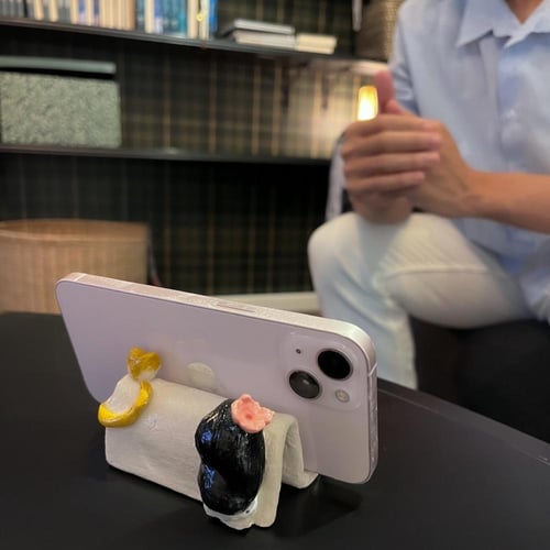 تخصيص ستاند جوال يمكن اضافة 3 شخصيات