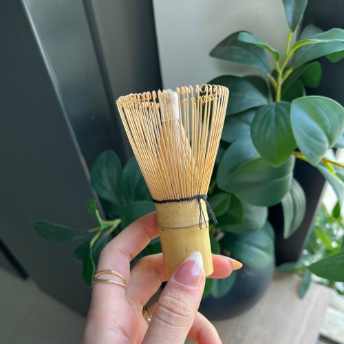 ويسك ماتشا من البامبو الطبيعي