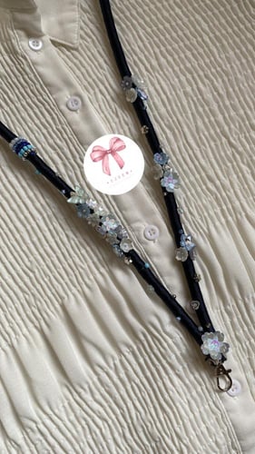 تعليقة بطاقة