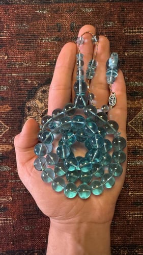 مسباح كاست سماوي شفاف فن النقاء والأناقة