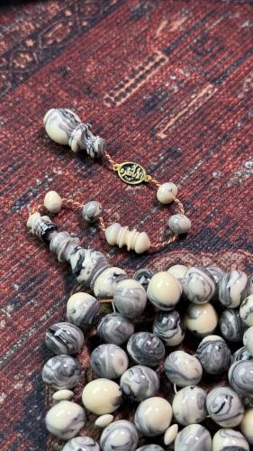 مسباح فاتوران عكروكي فاخر – أناقة الأبيض والأسود(ذ...