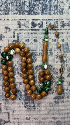 مسباح من الكوك المطعّم بالباكلايت الأخضر – أناقة ا...