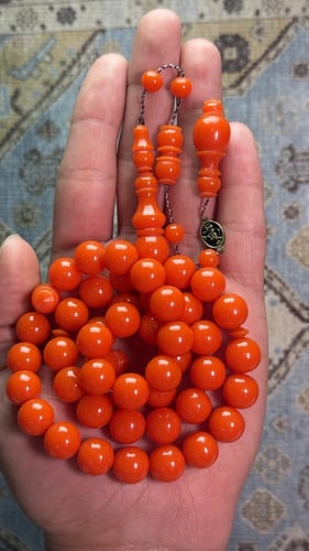 مسباح بولنق برتقالي (جومانجو) – دفء اللون وأناقة ا...