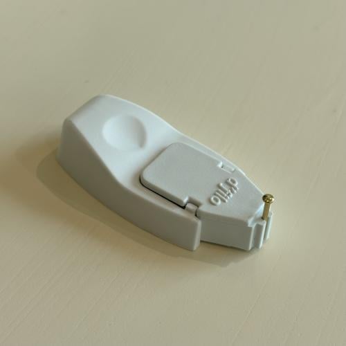 حامل مسامير String holder