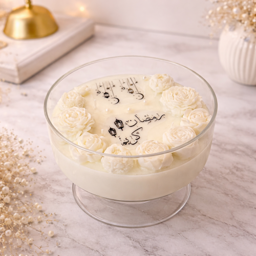 شمعة رمضانية في إناء زجاجي