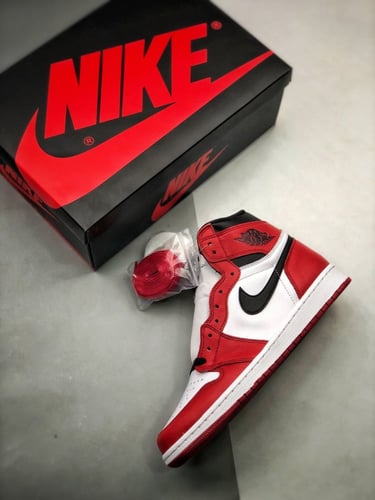 Air Jordan 1 Retro High OG “Chicago”