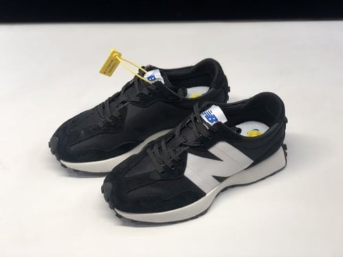 New Balance 327 Black