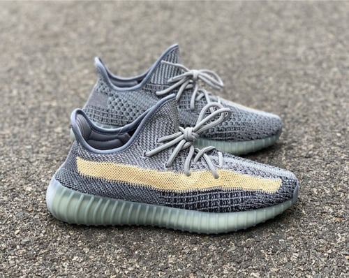 adidas Yeezy Boost 350 V2 Ash Blue تسليم فوري