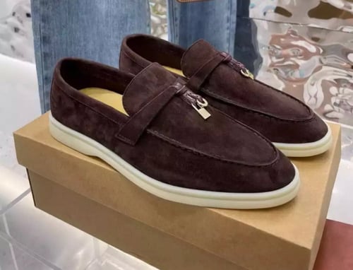 Loro Piana summer charms for women’s