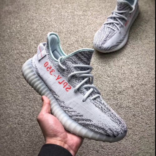 Adidas Yeezy Boost 350 V2 Blue Tint تسليم فىوري