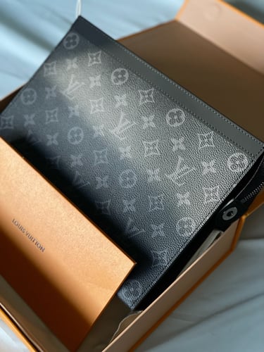 باوتش LV Pouch