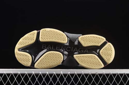 Balenciaga Triple S