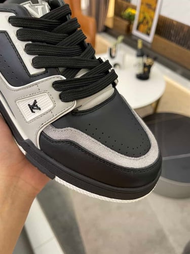 LV Sneakers