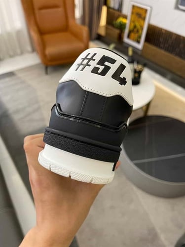 LV Sneakers