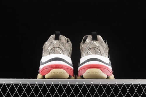 Balenciaga Triple S