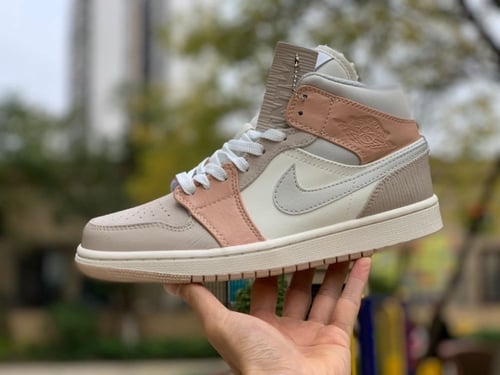 AIR JORDAN 1 RETRO HIGH OG MILAN