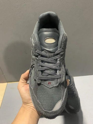 NEW BALANCE 2002R PROTECTION PACK PHANTOM