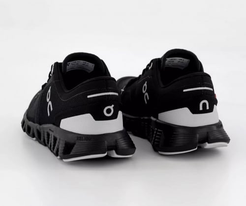 حذاء اون راننج On Running Cloud X3