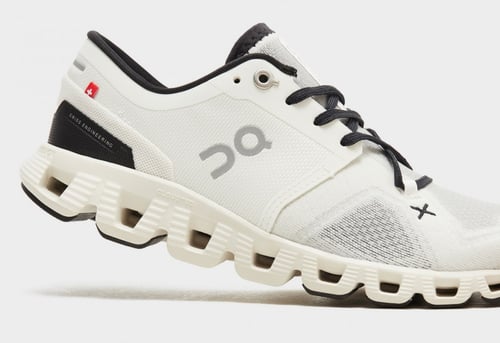 حذاء اون راننج On Running cloud X3