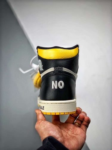 Air Jordan 1 Retro High OG Not For Resale Varsity...