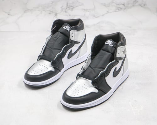 AIR JORDAN 1 RETRO HIGH OG SILVER TOO